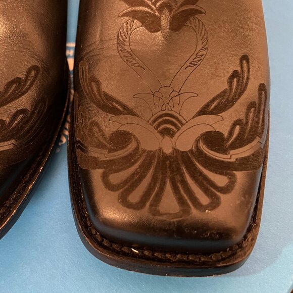 Fluevog, I Believe Hi  "Loretta" - Picture 7 of 9